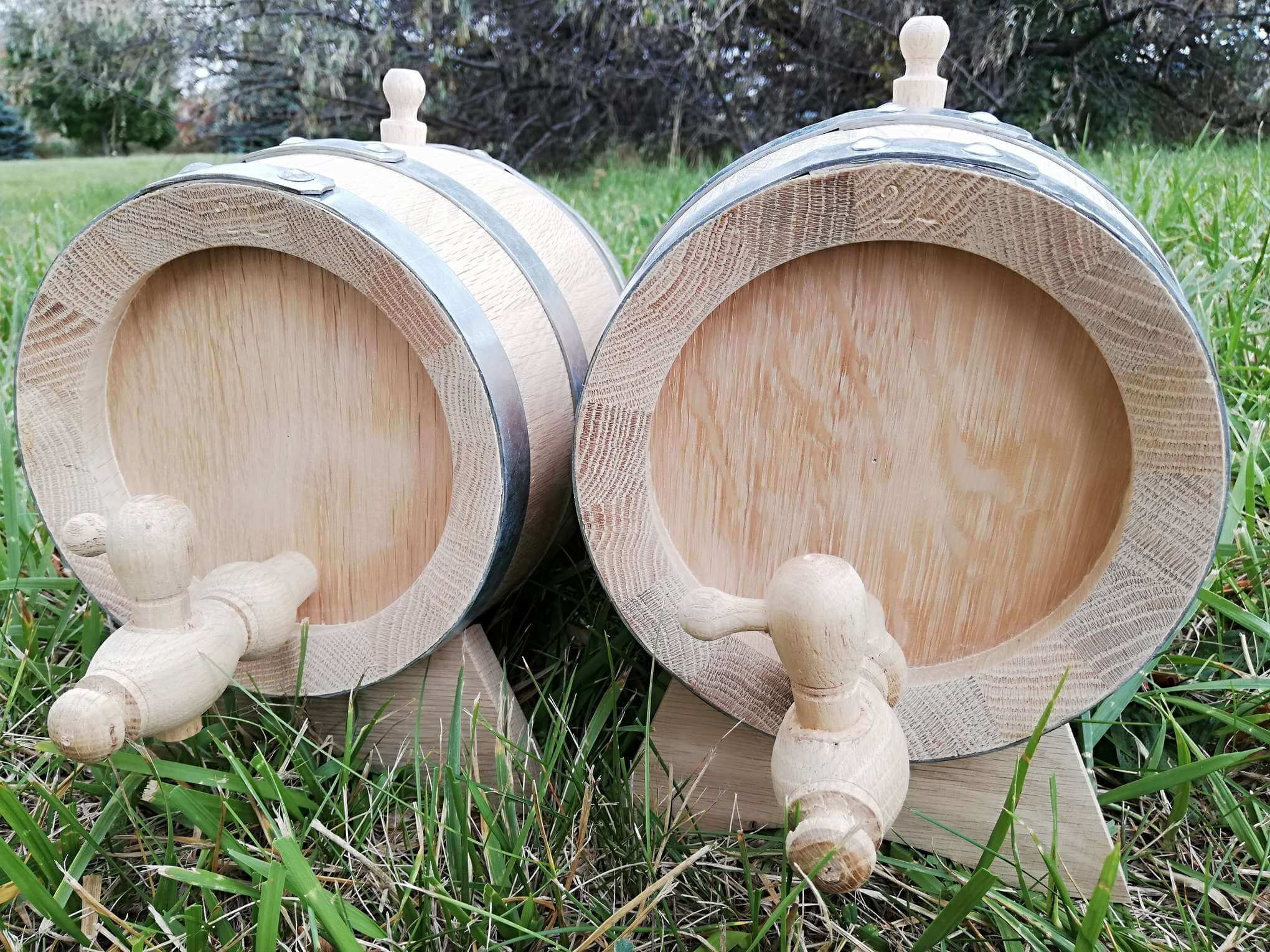 Set of Oak barrels 2x2L
